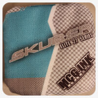 Skuber Elite series cornhole bag / teal / lt grey version Design